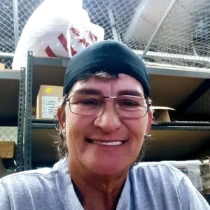 Meet your Posher, Lori